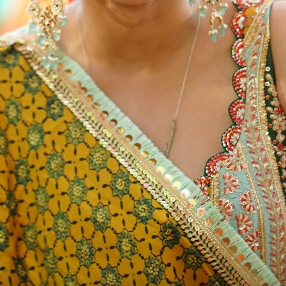 Multi Colored Saree/Lehnga Blouse - Picture 3 of 3